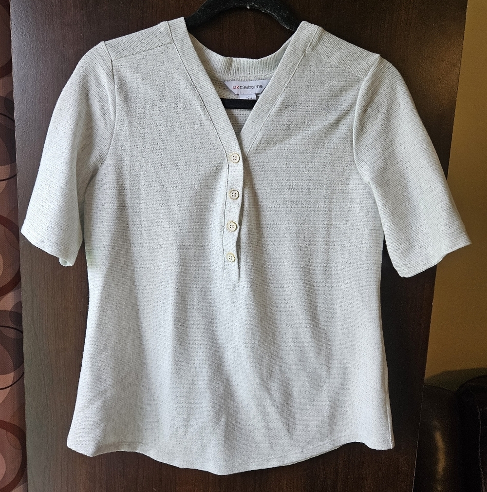 Liz Claiborne Grey Button Top Size XS